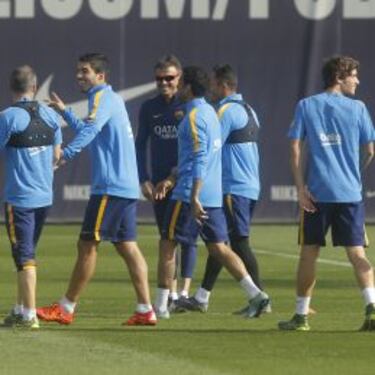 Iniesta vuelve para poner orden