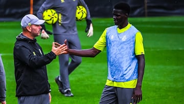 José Alberto y Maguette Gueye, del Racing.