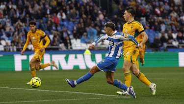 Un nuevo tanto, marca de la casa, le vale a Yeremay para entrar en el once de la jornada. El canario anotó el tanto que abría el marcador ante el Albacete, tras una preciosa pared; y mejor definición, de primeras, con pierna derecha.
