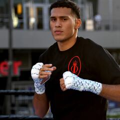 David Benavidez estará decepcionado si no noquea a Caleb Plant