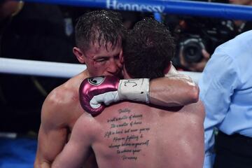 El rostro de Gennady Golovkin mostró las huellas de la batalla.