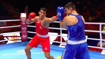 Ayoub Ghadfa Drissi golpea a Belberov en el Mundial