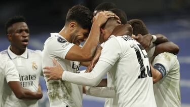 Alfredo Relaño reacts to Real Madrid’s 2-0 win over RB Leipzig in the Champions League group stage on Wednesday.