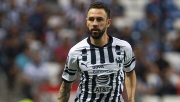 Miguel Layún jugando para Monterrey.