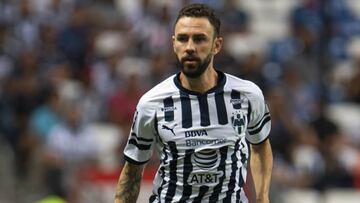 Miguel Lay&uacute;n jugando para Monterrey.