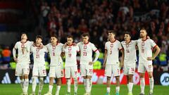 Soccer Football - Euro 2024 Qualifier - Play-Off - Wales v Poland - Cardiff City Stadium, Cardiff, Wales, Britain - March 26, 2024 Poland players during the penalty shootout REUTERS/Molly Darlington