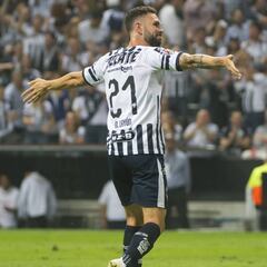 Miguel Layún presume foto con Jurgen Klopp