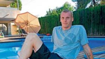 Mathieu rompe su silencio.