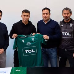 Wanderers presenta a un ex UC