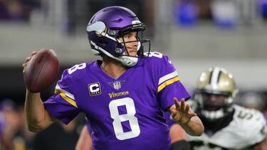 MINNEAPOLIS, MN - SEPTEMBER 11: Sam Bradford #8 of the Minnesota Vikings drops back to pass the ball in the third quarter of the game against the New Orleans Saints on September 11, 2017 at U.S. Bank Stadium in Minneapolis, Minnesota. Adam Bettcher/Getty Images/AFP
== FOR NEWSPAPERS, INTERNET, TELCOS & TELEVISION USE ONLY ==