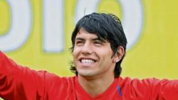 <b>EL NUEVO ÍDOLO. </b>El Kun Agüero está siendo una de las sensaciones de la temporada y ya lleva cinco goles en la Liga y otros tres en la UEFA.