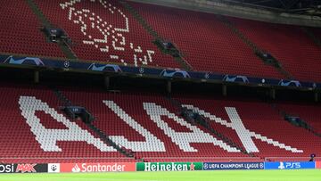 Estadio del Ajax vac&iacute;o.