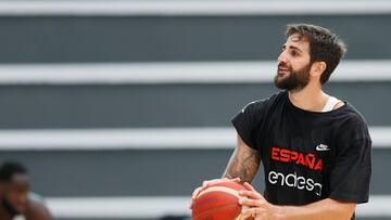 El base de la Selecci¨®n, Ricky Rubio, durante el entrenamiento del equipo en el centro deportivo Triangulo de Oro en Madrid.