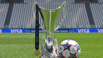 Así es el trofeo de la Champions Femenina: cuánto pesa y de qué está hecho