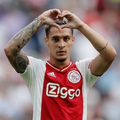 Manchester United: “Antony is not worth €100 million, not even close,” says Van Basten