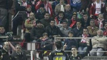 <b>A DANI JARQUE. </b>José Callejón también le dedicó uno de los goles al fallecido jugador, que continúa en el recuerdo de todos.