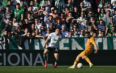 El Albacete devuelve al Racing a la Tierra