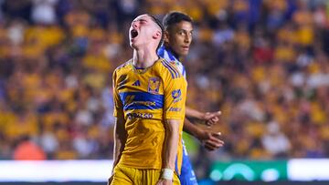 Marcelo Flores of Tigres during the Quarterfinals first leg match between Tigres UANL and Monterrey as part of the Torneo Clausura 2024 Liga BBVA MX at Universitario Stadium on May 09, 2024 in Monterrey, Nuevo Leon, Mexico.