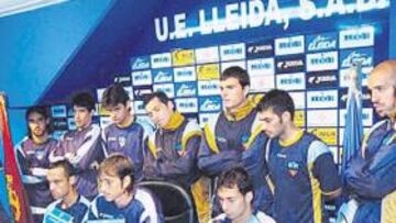 <b>SIN REPAROS. </b>La plantilla mostró ayer su disconformidad por la situación de impago.