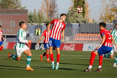 Una tormenta de goles del Córdoba ahoga al Atleti B