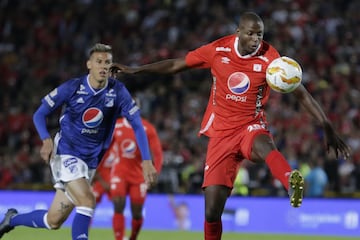 El gran refuerzo del América de Cali es Adrián Ramos. El delantero que regresó, luego de 10 años de estar en Europa espera ser figura y ayudar al equipo en Liga y Libertadores 