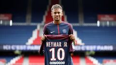 La presentación de Neymar como nuevo jugador del PSG