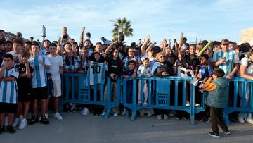 11/11/25 FUTBOL ALGORFA ALICANTE
ARGENTINA ENTRENAMIENTO
AFICIONADOS SEGUIDORES
