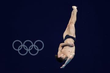 Alberto Arévalo durante la primera sesión de salto trampolín masculino. Se ha quedado fuera de la final tras quedar en posición 26º.