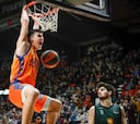 Dubljevic lo da todo y el Valencia rompe el gafe en La Fonteta