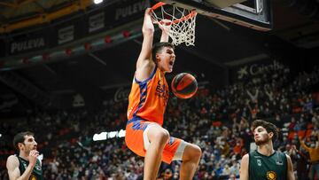 Dubljevic lo da todo y el Valencia rompe el gafe en La Fonteta