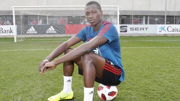 Pape Cheikh.