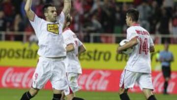 Negredo celebra un gol.