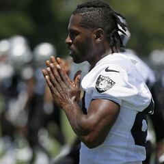 Antonio Brown se enoja y podría dejar la NFL tras regla del casco