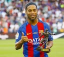 Ronaldinho se une a Messi para patrocinar Blockchain
