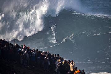 Las olas de Epsilon en Nazaré.