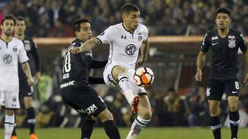 Tapia duda entre dos esquemas para enfrentar a Corinthians