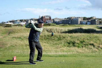 El famoso actor estadounidense está disfrutando del golf en el torneo de Escocia, Alfred Dunhill, disputado en la ciudad costera de St Andrews. 