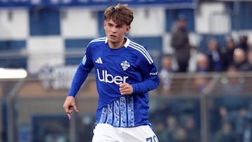 Como (Italy), 25/01/2025.- Como's Nico Paz in action during the Italian Serie A soccer match between Como 1907 and BC Atalanta, in Como, Italy, 25 January 2025. (Italia) EFE/EPA/MATTEO BAZZI