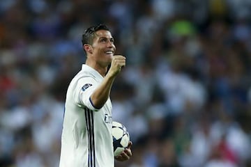 Cristiano Ronaldo celebra el &#039;hat-trick&#039; que le hizo al Bayern en la vuelta de cuartos de final.
