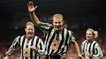 El jugador inglés sigue siendo el máximo goleador de la Premier League con 260 goles en 441 partidos oficiales. Es recordado como uno de los grandes delanteros de Europa, gracias a su olfato de gol y su fuerza en el remate.