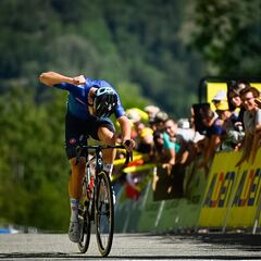 Lorenzo Milesi gana la etapa y Cian Uijtdebroeks la general