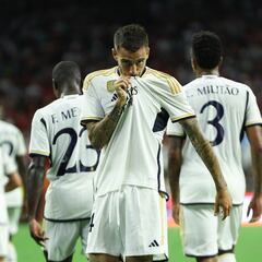 Joselu y Barça, cuentas pendientes