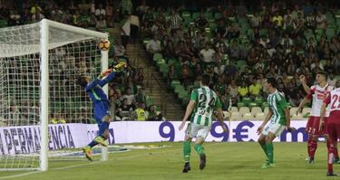 El Espanyol confía en que el Milán rescindirá a Diego López