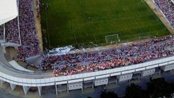 MOTIVO DE DISCORDIA. El Ayuntamiento exige al club el pago de 150.000 euros por el uso del estadio municipal de 'Los Cármenes'.
