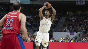 Jordan Mickey, ante el CSKA Mosc&uacute;.