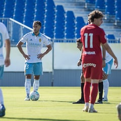 Aketxe impone su ley en el estreno del Ibercaja Estadio