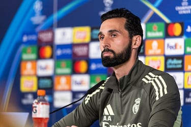 Arbeloa: “Vamos a mirarles a los ojos”