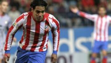 El delantero colombiano, en una acción del encuentro ante el Osasuna.