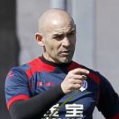 Paco, el favorito de Lim para dirigir a los che en la 16-17