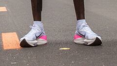 Eliud Kipchoge, con las zapatillas revolucionarias de Nike.